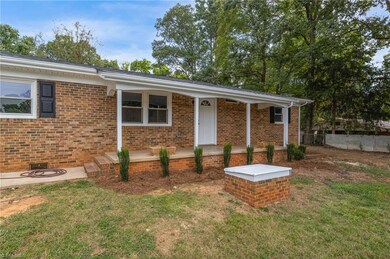 1036 Redwood Dr, Asheboro, NC 27205 - photo 5