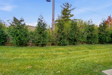 221 Falcon St unit 16, Bellefontaine, OH 43311 - photo 3