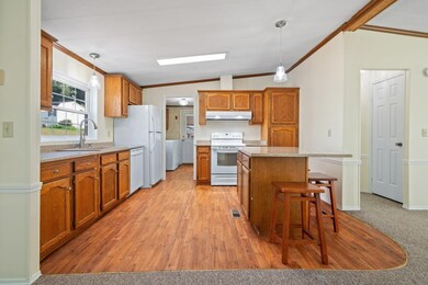 11 Cole Ave, Hooksett, NH 03106 - photo 4