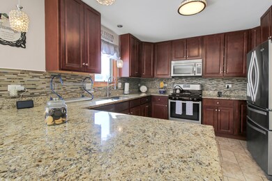 18601 Willow Ave, Country Club Hills, IL 60478 - photo 5