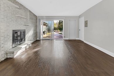 7943 W 97th Place, Hickory Hills, IL 60457 - photo 4