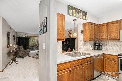 2165 Wildfield Dr NE unit 10, Grand Rapids, MI 49505 - photo 6