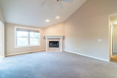 6717 Creekwood Ln, Fort Wayne, IN 46835 - photo 7