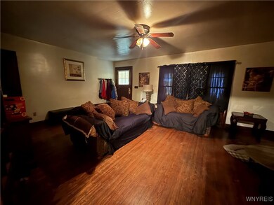 439 13th St, Niagara Falls, NY 14303 - photo 6