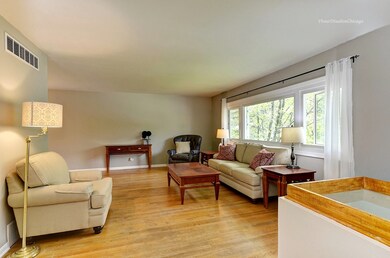 343 Elmwood Dr, Naperville, IL 60540 - photo 4