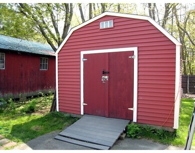 20 Clark St, Greenfield, MA 01301 - photo 2