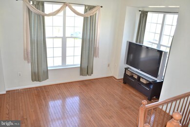 12253 Maidstone Ct, Woodbridge, VA 22192 - photo 6