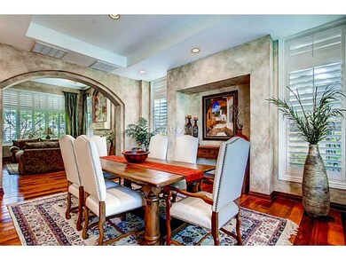 Dining Room. Elegant Formal Dining Room