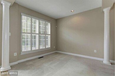 8804 Sumner Grove Dr, Laurel, MD 20708 - photo 4