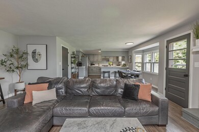 1133 W Berkeley St, Springfield, MO 65807 - photo 5