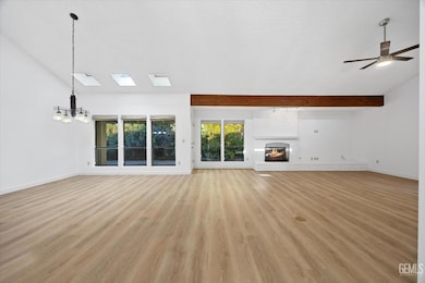 7401 Hilton Head Way unit 18, Bakersfield, CA 93309 - photo 5