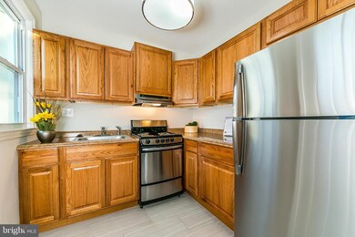 5723 Fisher Rd, Temple Hills, MD 20748 - photo 7