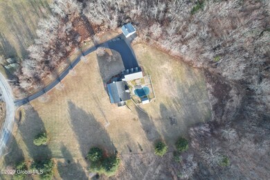 110 Saddlebrook Ln, Schenectady, NY 12302 - photo 3