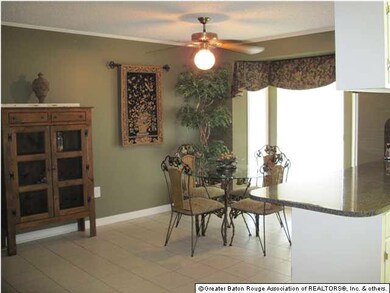 Perfect Sunlit Diningroom
