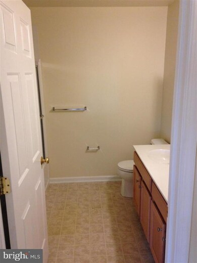 27 Green St unit 4, Souderton, PA 18964 - photo 4