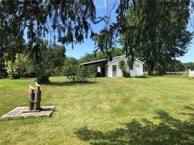 The garage/Barn even has a carport.