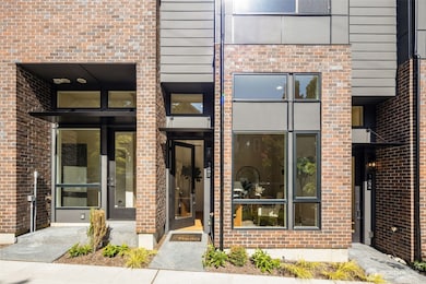 3406 E Spring St, Seattle, WA 98122 - photo 2