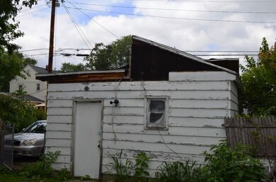 2313 S Hackley St, Muncie, IN 47302 - photo 3