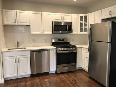 180 Endicott St unit 4, Boston, MA 02113 - photo 2