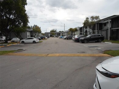 20760 NE 4th Ct unit 201, Miami, FL 33179 - photo 4