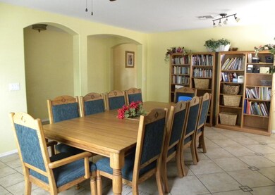 Formal living and dining (2)