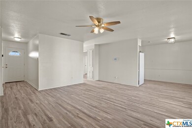 909 N 4th St, Copperas Cove, TX 76522 - photo 6