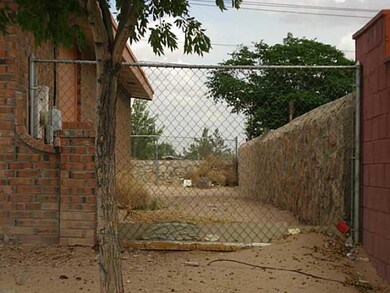 14596 Achim Dr, El Paso, TX 79928 - photo 3