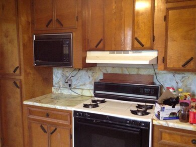 1310 El Camino Dr unit 27, Weslaco, TX 78596 - photo 6