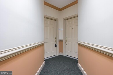 1010 Crest Way unit 103, York, PA 17403 - photo 5