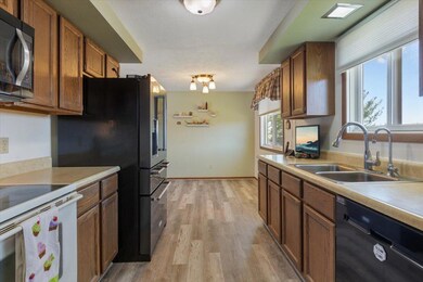 1010 Skyline Dr, Logan, IA 51546 - photo 4