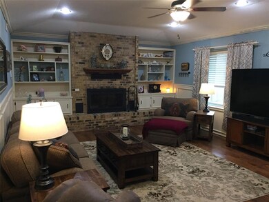 2008 Woodlawn St, Gainesville, TX 76240 - photo 7