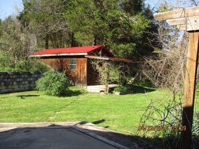 2750 Pike Bluff Rd, Ewing, KY 41039 - photo 4