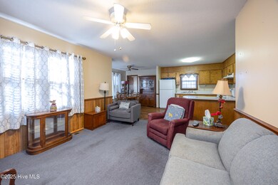 113 Jefferson St unit A, Clinton, NC 28328 - photo 6