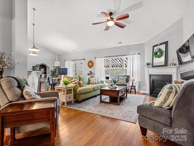 1669 Beleek Ridge Ln, Clover, SC 29710 - photo 5