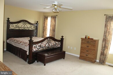 102 Hackney Ct, Stephens City, VA 22655 - photo 2