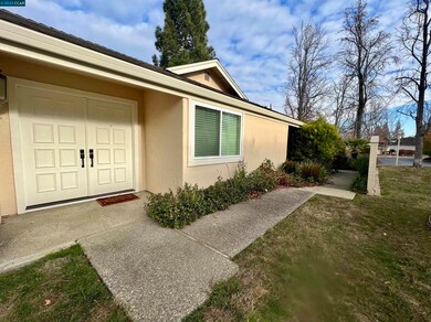 525 Adirondack Way, Walnut Creek, CA 94598 - photo 2