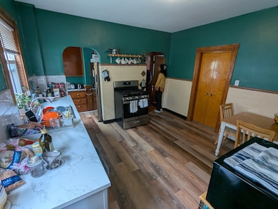 1027 Broadway, Somerville, MA 02144 - photo 4