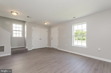 48 Lieutenant Ct, Bunker Hill, WV 25413 - photo 6