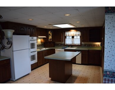 192 Franklin Rd, Somerset, MA 02726 - photo 4