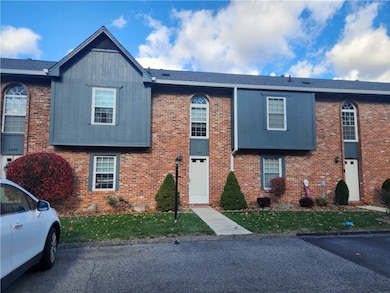 1403 Timberglen Dr, Imperial, PA 15126 - photo 2