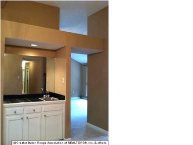 INTERESTING ARCHITECTURAL DETAILS W/ HIGH CEILINGS