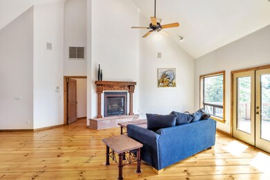 812 N Blazing Star Cir-large-008-29-Main