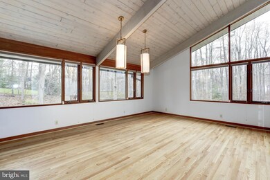 1724 Dressage Dr, Reston, VA 20190 - photo 7