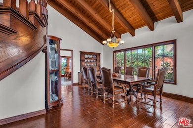 6024 Woodland View Dr, Woodland Hills, CA 91367 - photo 6