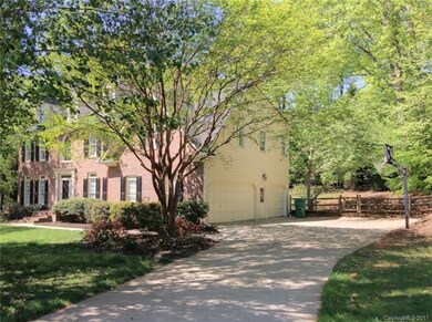 Lots of Parking Spaces! 3 Car Side Load Garage has