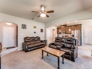 1436 Vine St, Weatherford, TX 76086 - photo 6