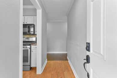 115 S 8th St, Alvin, TX 77511 - photo 3