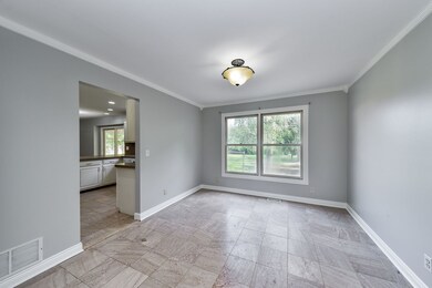 735 Newberry Dr, Batavia, IL 60510 - photo 4