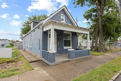 240 E Third St, Lexington, KY 40508 - photo 2