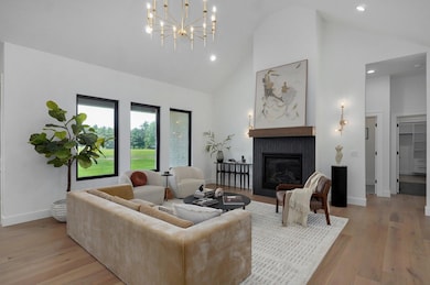 1744 E Cobblestone Dr-2